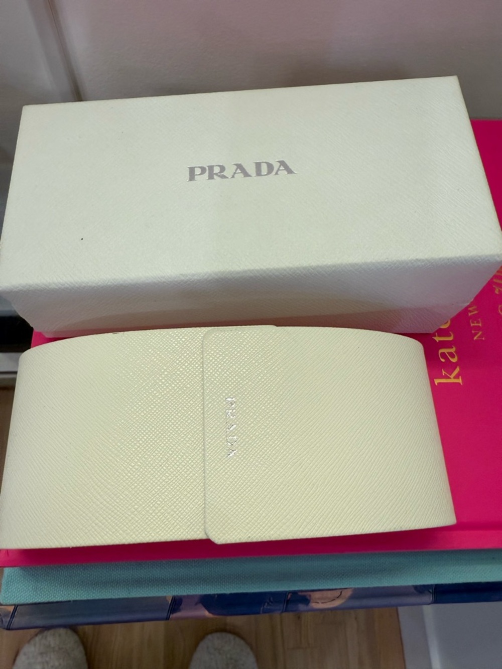 Prada acetate Symbole sunglasses SPR17W white - Picture 16 of 16